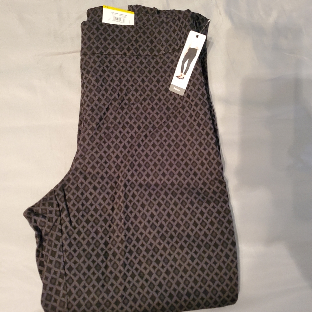 Time and Tru skinny ankle pants 14